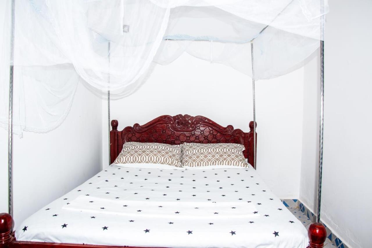 Southside Apartment Diani Beach Bagian luar foto
